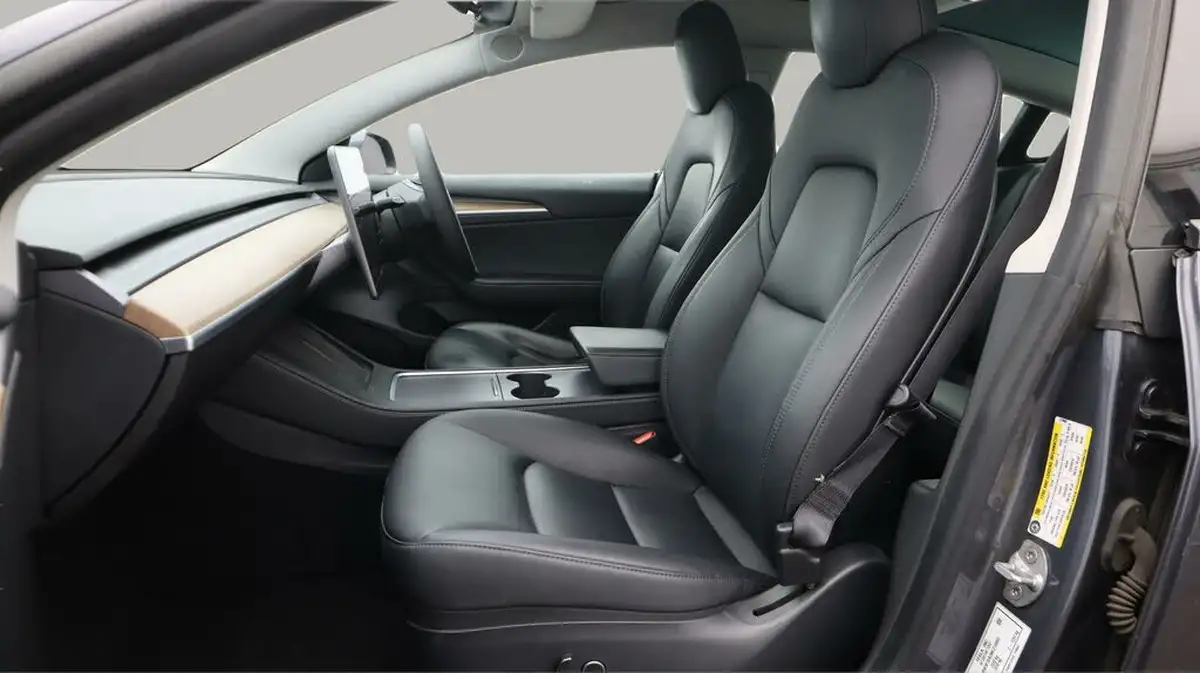 2021-tesla-model-3-e-long-range-4x4-big-14