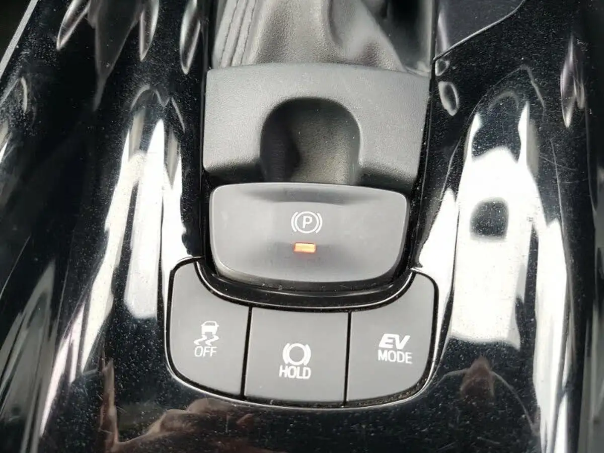 2020-toyota-c-hr-20-vvt-i-design-big-16