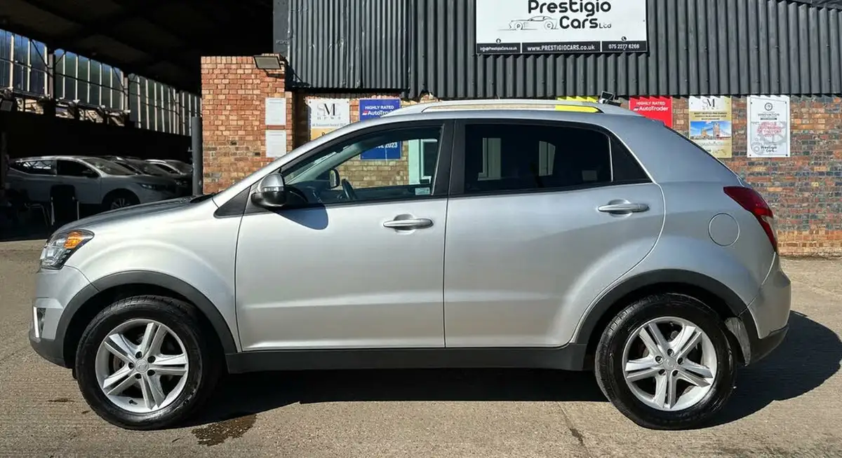 2015-kgm-ssangyong-korando-20td-elx4-175ps-auto-big-3