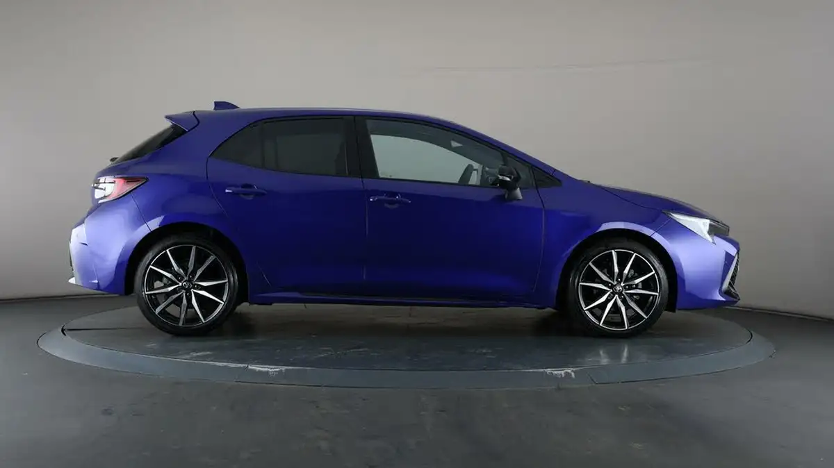 2024-toyota-corolla-18-vvt-i-gr-sport-hatchback-big-53