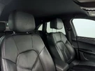 2019-porsche-macan-20-small-24