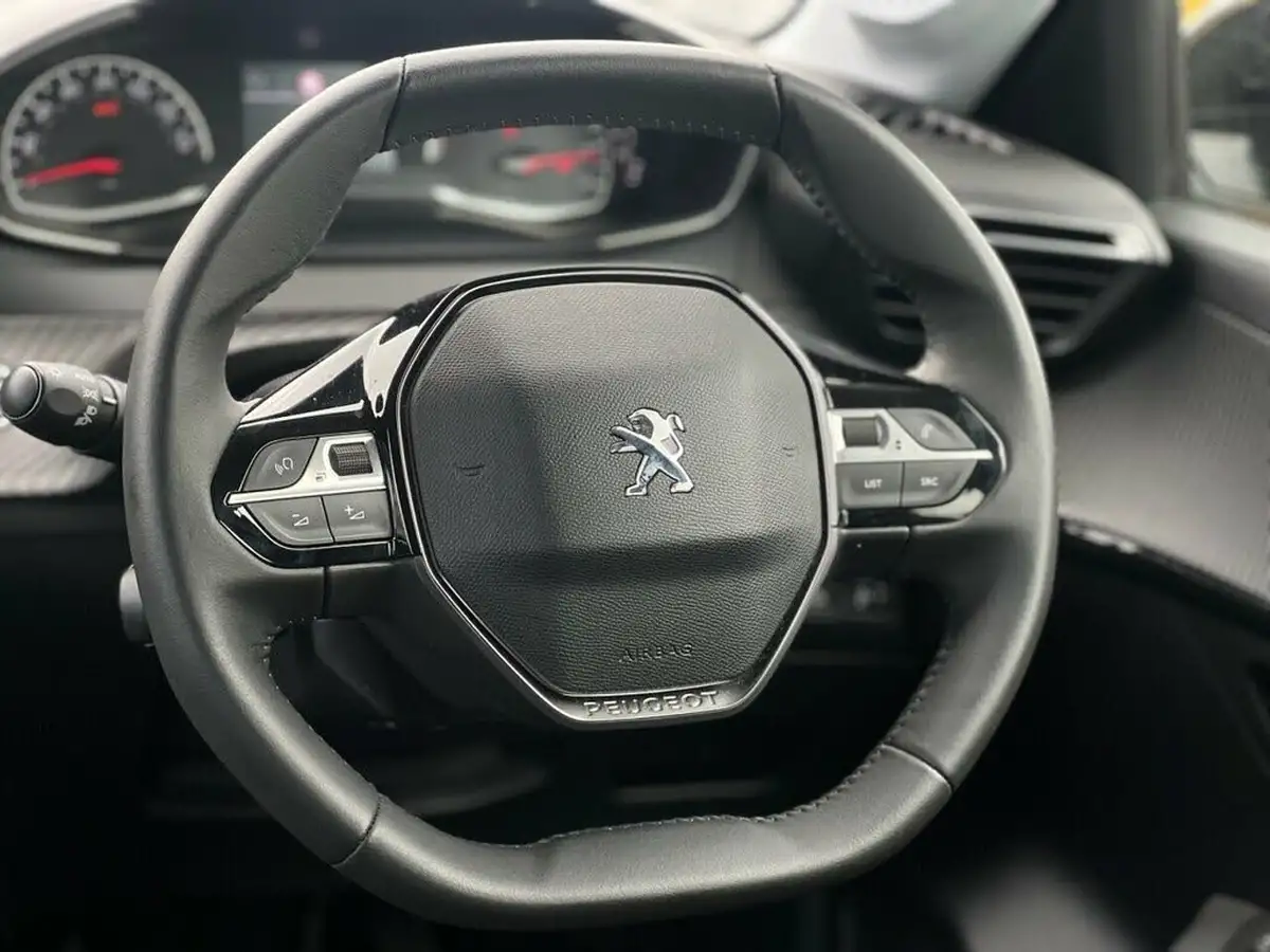 2022-peugeot-208-12-puretech-active-premium-75bhp-big-9