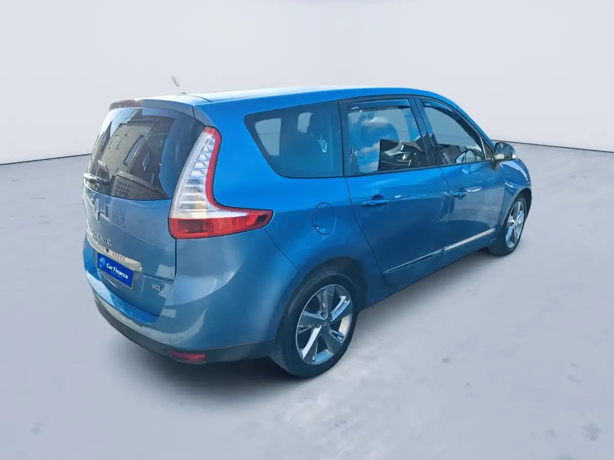 2012-renault-grand-scenic-big-12