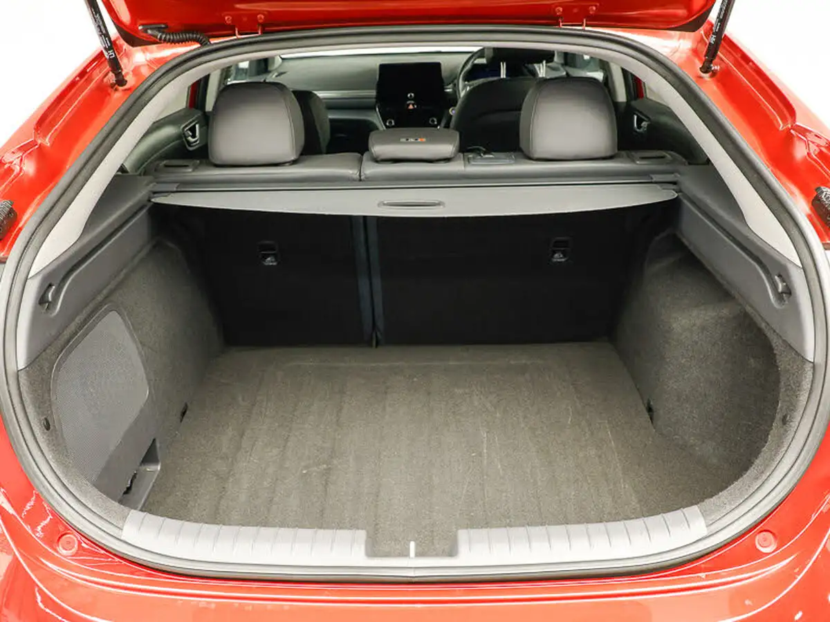 2022-hyundai-ioniq-16-gdi-premium-se-hybrid-big-7