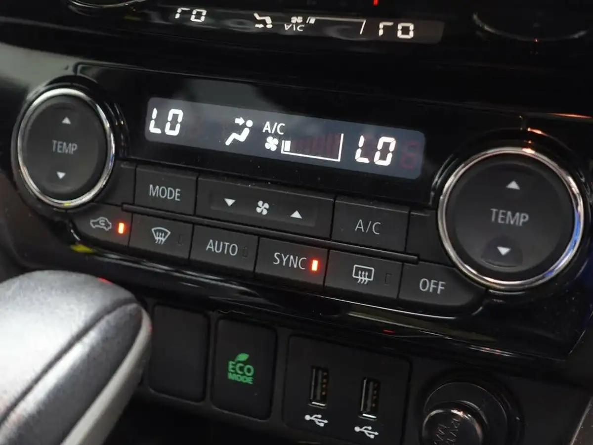 2018-mitsubishi-eclipse-cross-15-4-auto-big-24
