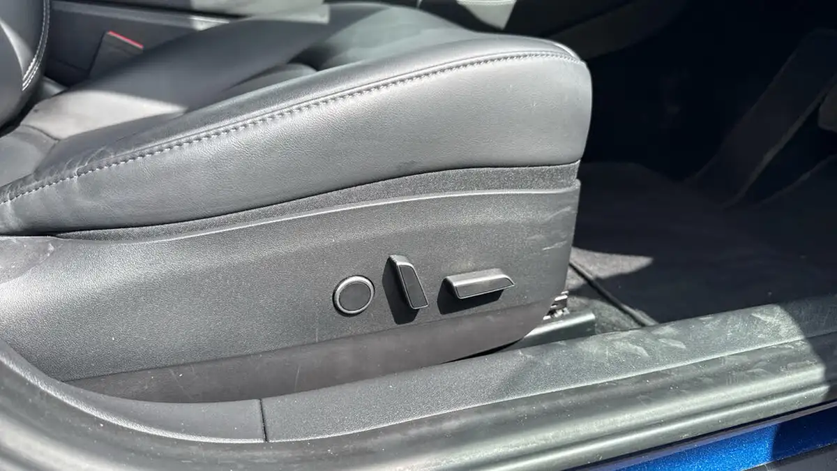 2021-tesla-model-3-e-long-range-awd-big-25