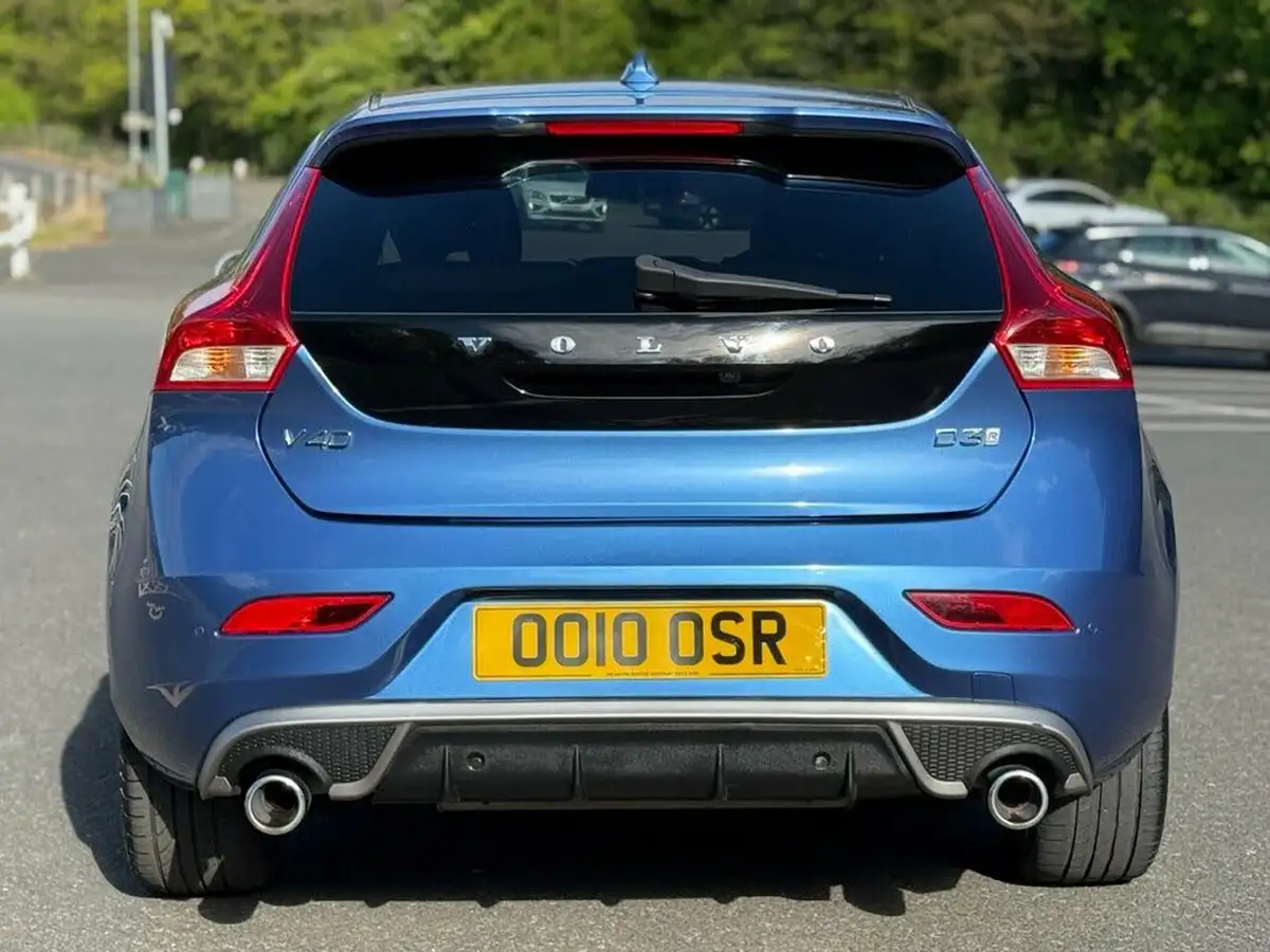 2018-volvo-v40-20td-d3-r-design-pro-big-8