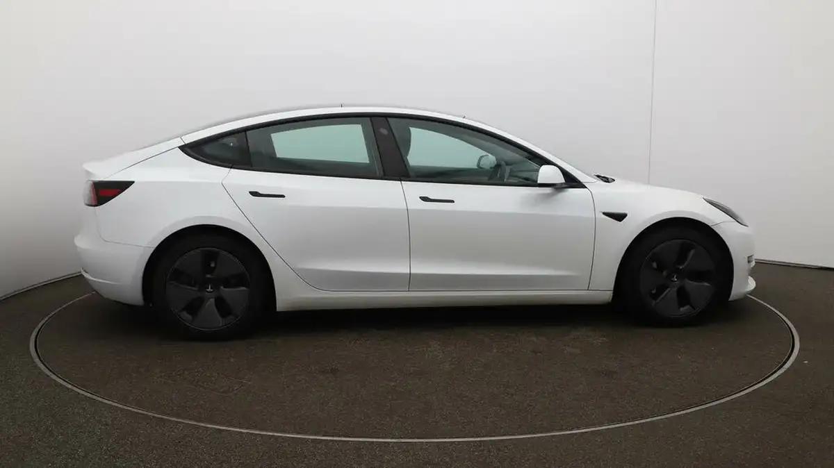 2021-tesla-model-3-e-long-range-awd-big-41