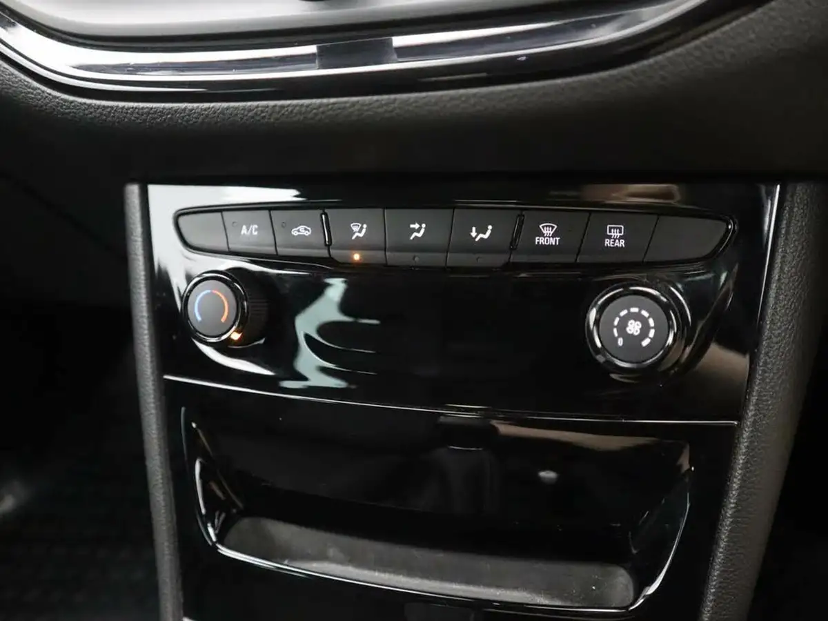 2018-vauxhall-astra-14i-16v-turbo-sri-150ps-hatchback-big-16