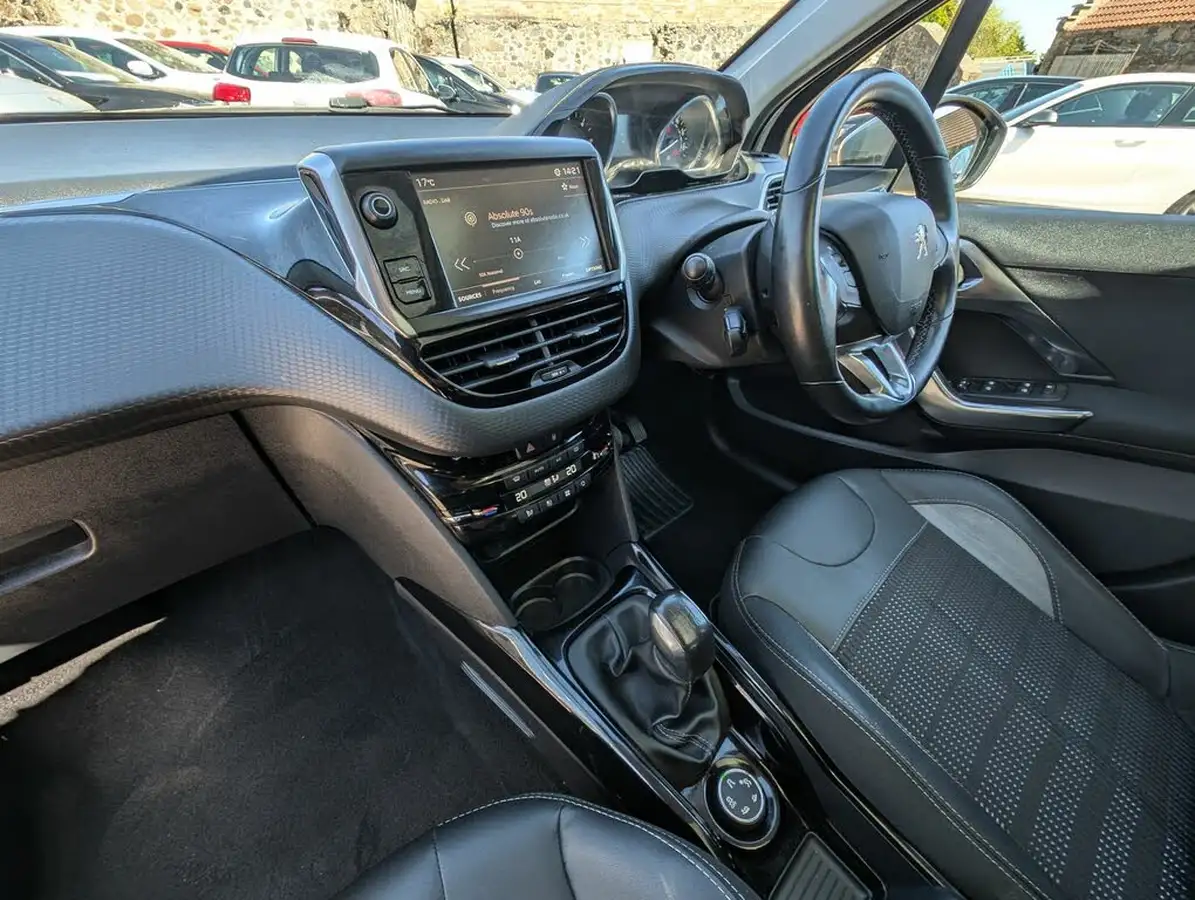 2017-peugeot-2008-suv-16bluehdi-allure-100bhp-big-10