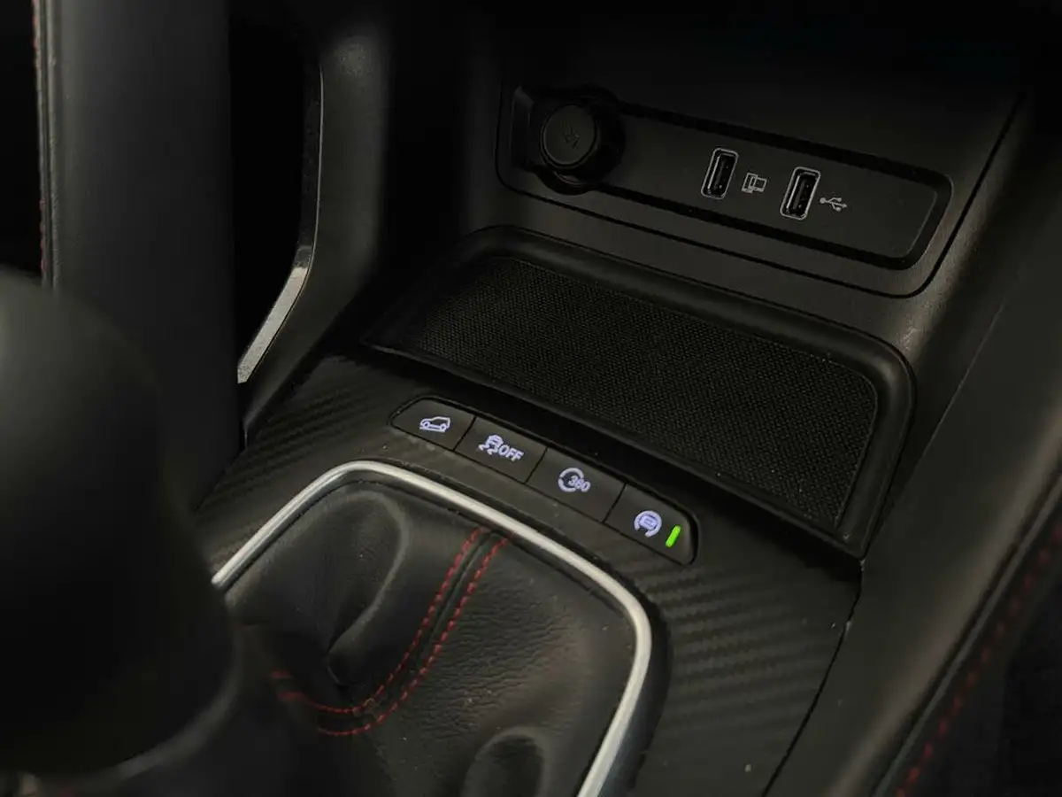 2022-mg-zs-suv-15-vti-tech-exclusive-big-18
