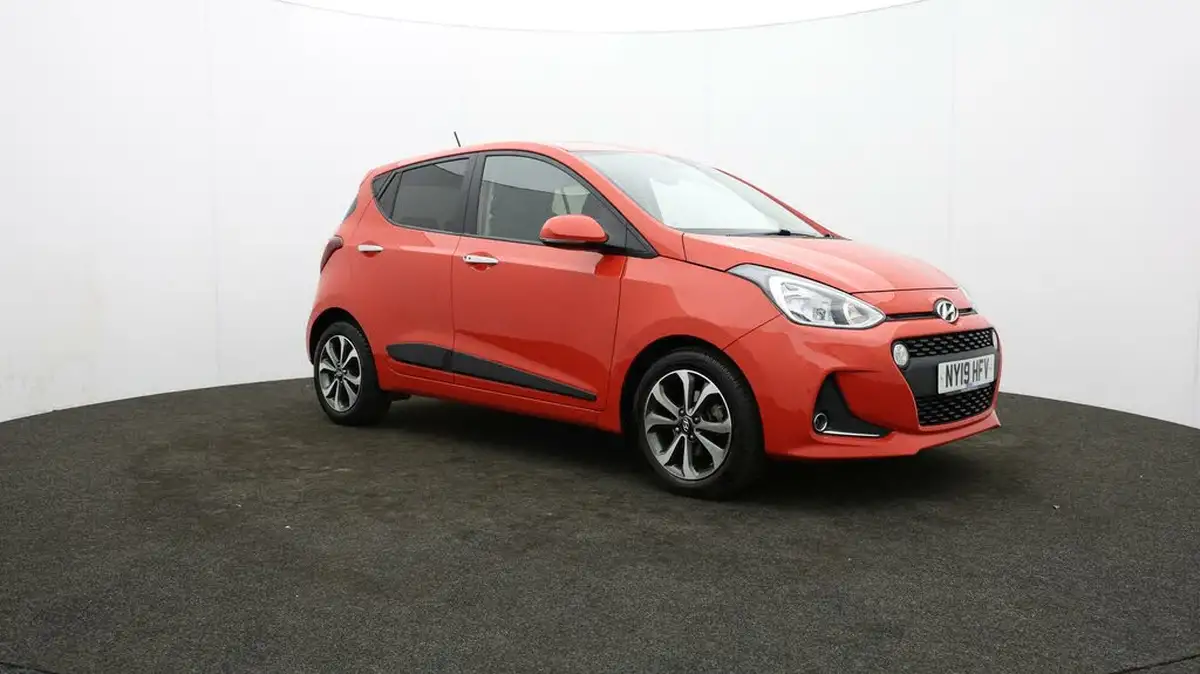 2019-hyundai-i10-12-premium-se-big-35