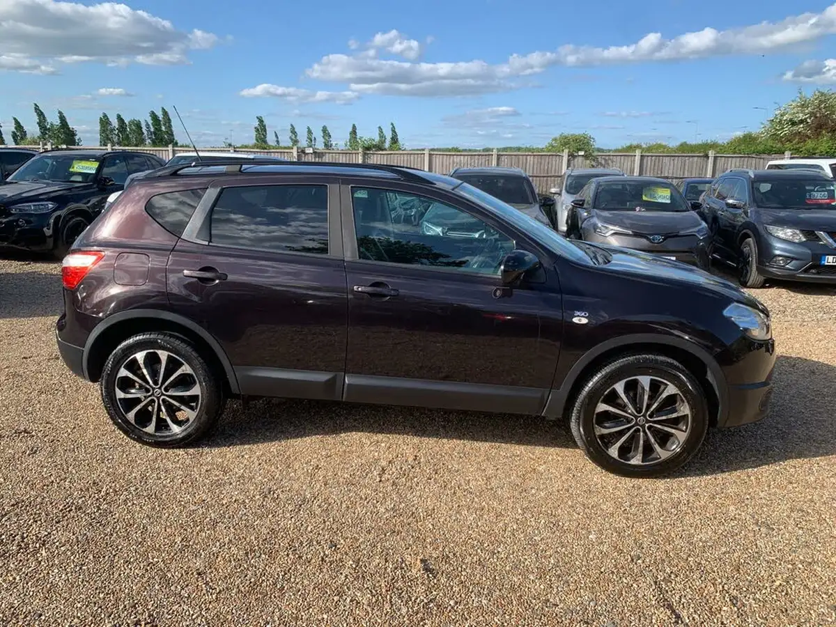2013-nissan-qashqai-16-360-big-7