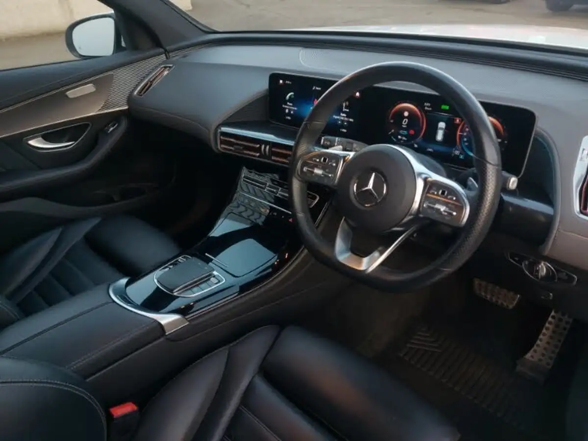 2020-mercedes-benz-eqc-e-eqc-400-amg-line-big-12