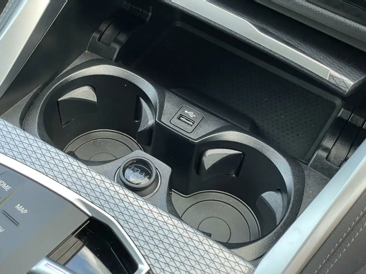 2024-bmw-i4-e-m50-big-57