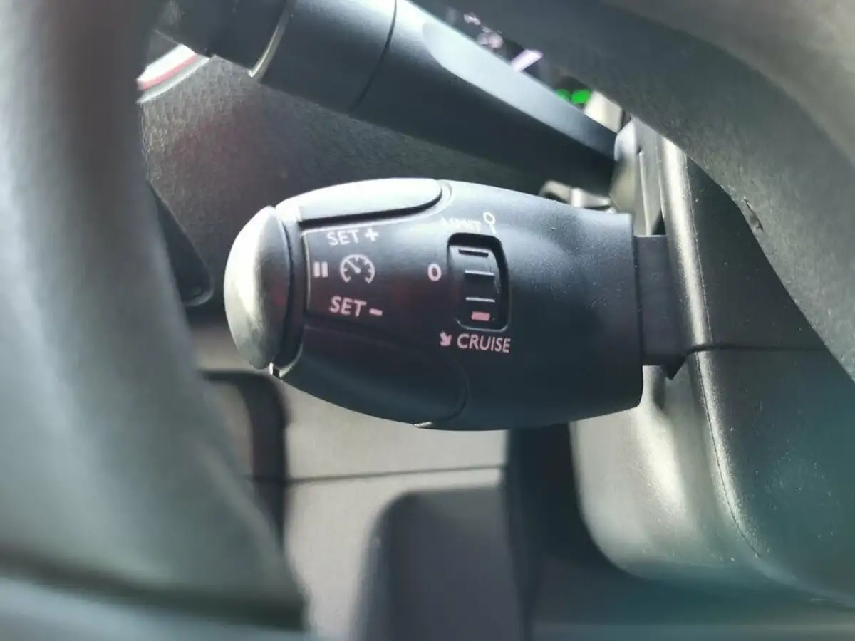 2020-citroen-dispatch-20bluehdi-enterprise-xl-1400-120pseu6d-ss-panel-big-14