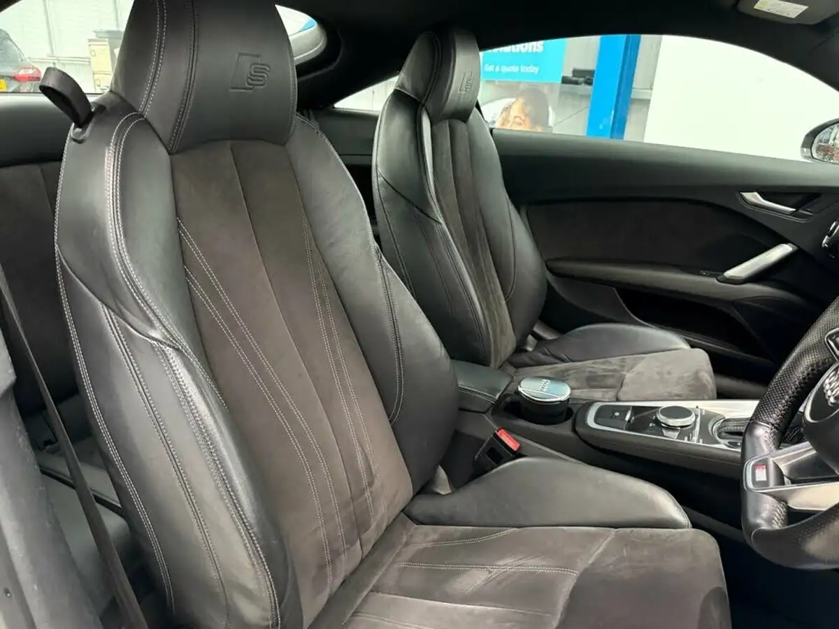 2016-audi-tt-coupe-20-tfsi-s-line-tronic-big-14