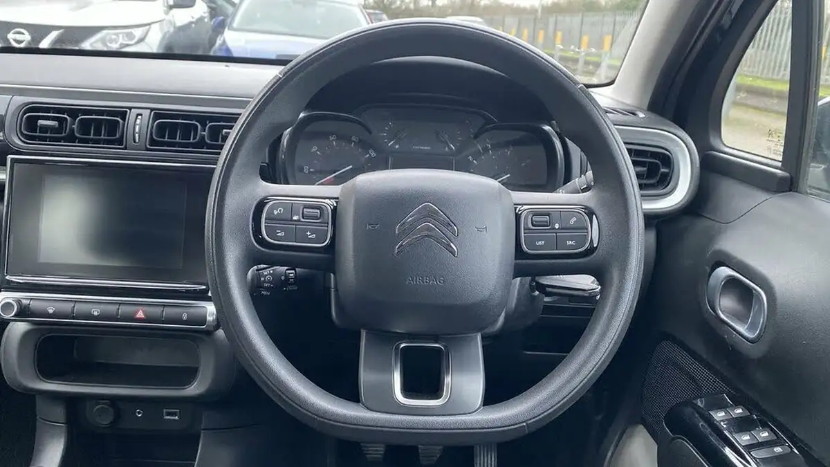 2017-citroen-c3-12-puretech-feel-82ps-big-13