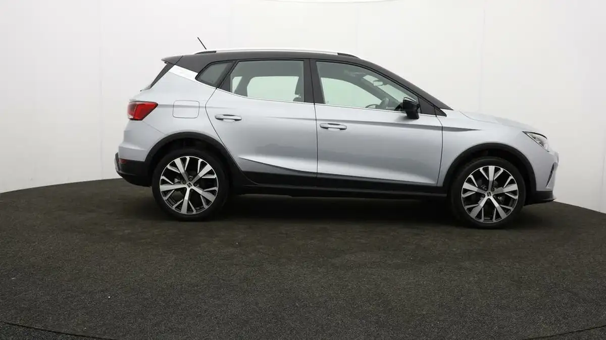 2023-seat-arona-10-tsi-xperience-lux-110ps-big-51