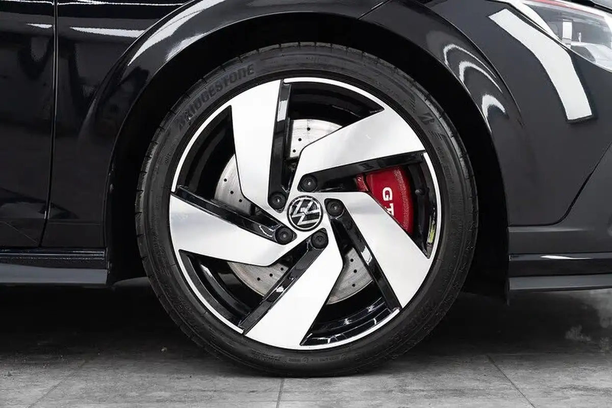 2021-volkswagen-golf-20-tsi-gti-clubsport-big-5