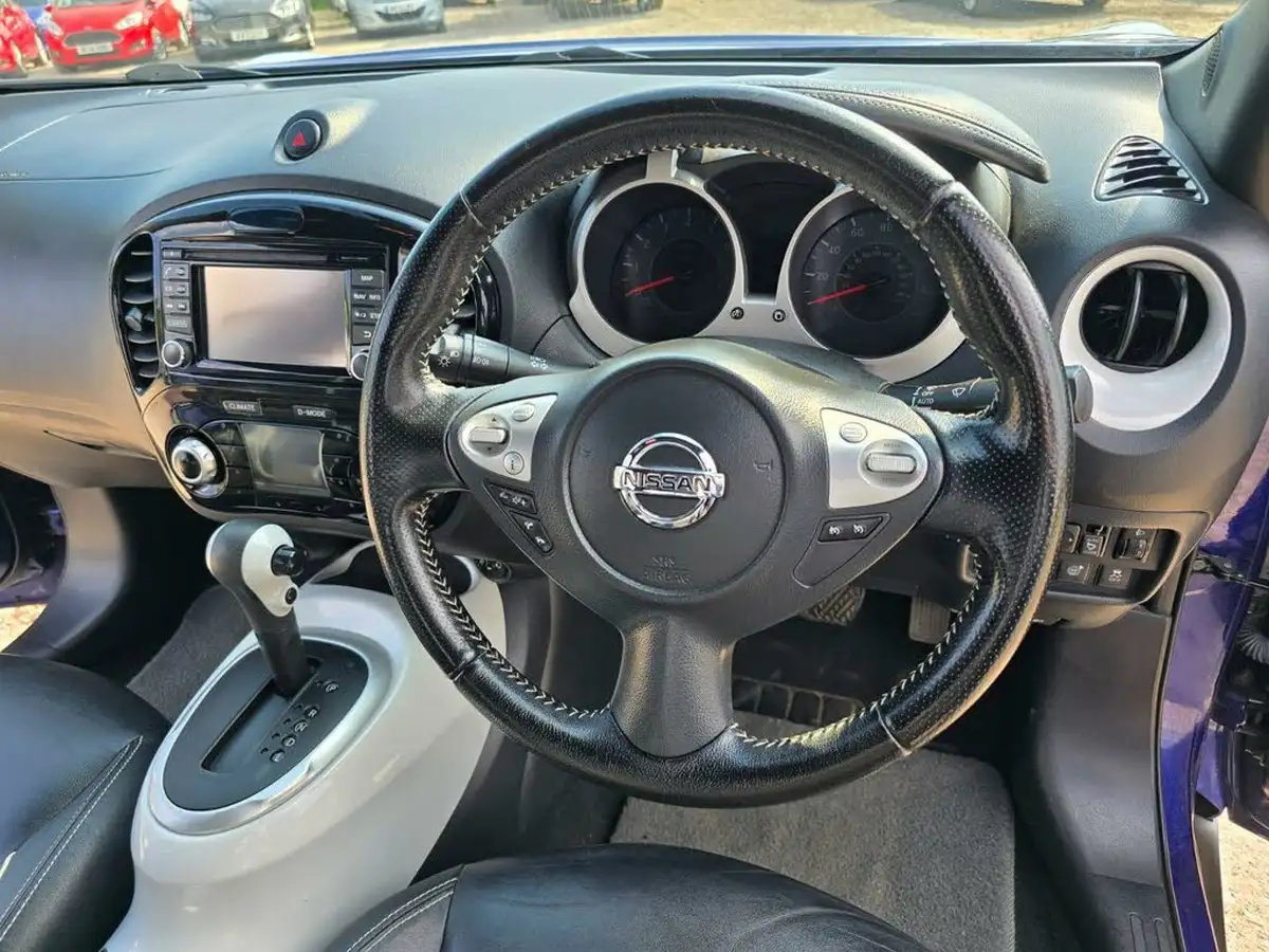 2015-nissan-juke-16-tekna-117ps-1598cc-xtronic-cvt-big-49