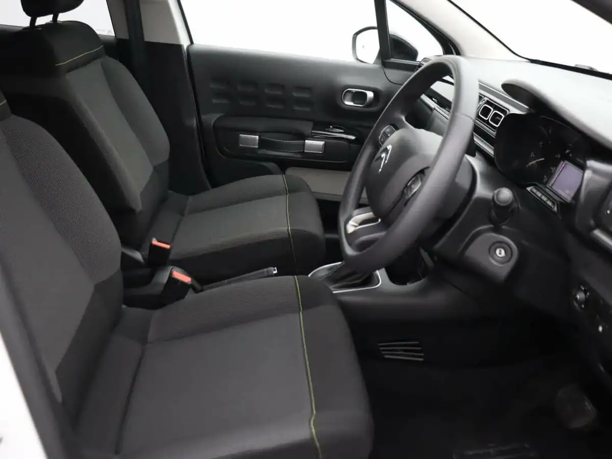 2024-citroen-c3-12-puretech-plus-110ps-eat6-big-30