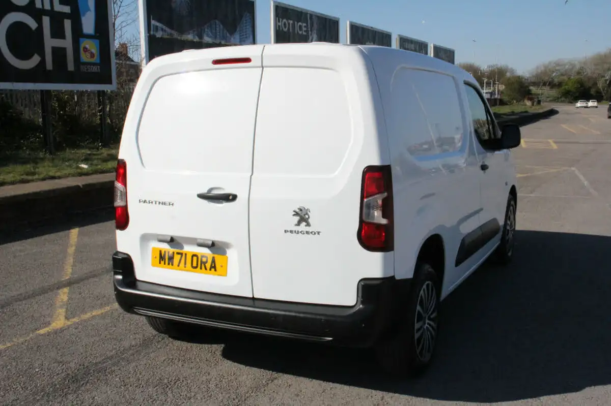 2021-peugeot-partner-15-bluehdi-1000-professional-premium-100pseu6d-big-9