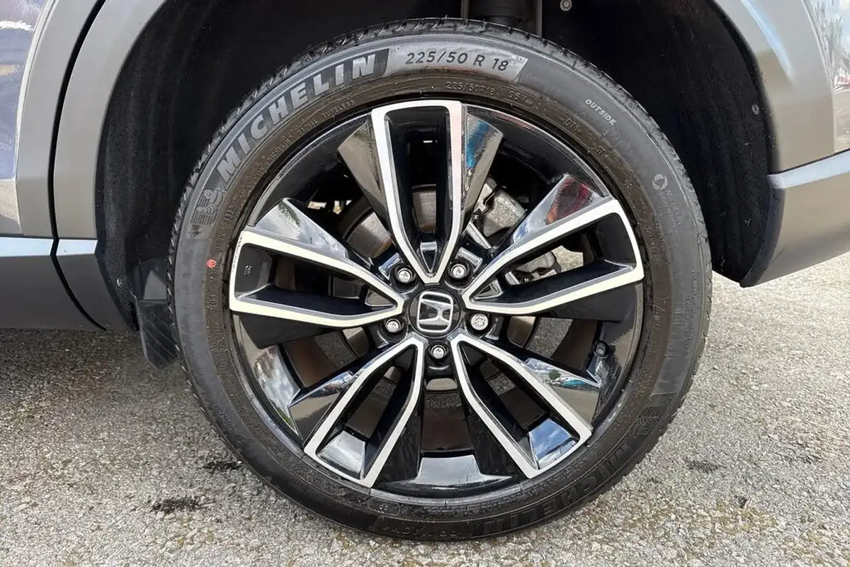 2023-honda-hr-v-15-i-mmd-elegance-big-11