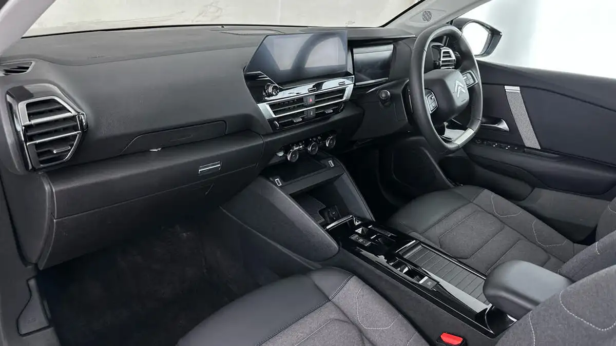 2024-citroen-c4-x-12-puretech-plus-130ps-ss-eat8-big-13