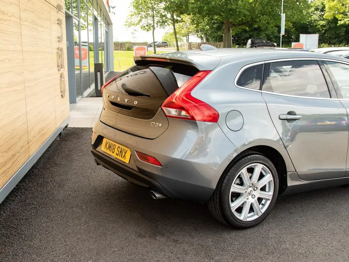 2018-volvo-v40-20td-d3-inscription-geartronic-big-7
