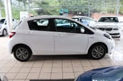 2020-toyota-yaris-15-vvt-i-icon-98bhp-hybrid-1497cc-e-cvt-small-8
