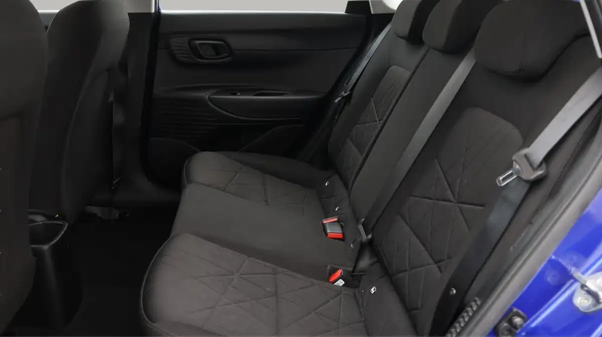 2022-hyundai-bayon-10-t-gdi-se-connect-big-16