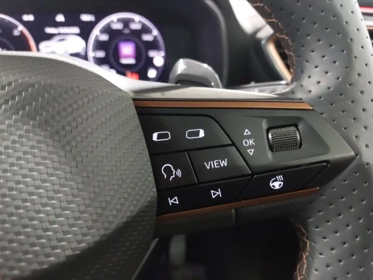 2024-cupra-formentor-14-e-hybrid-v2-big-16