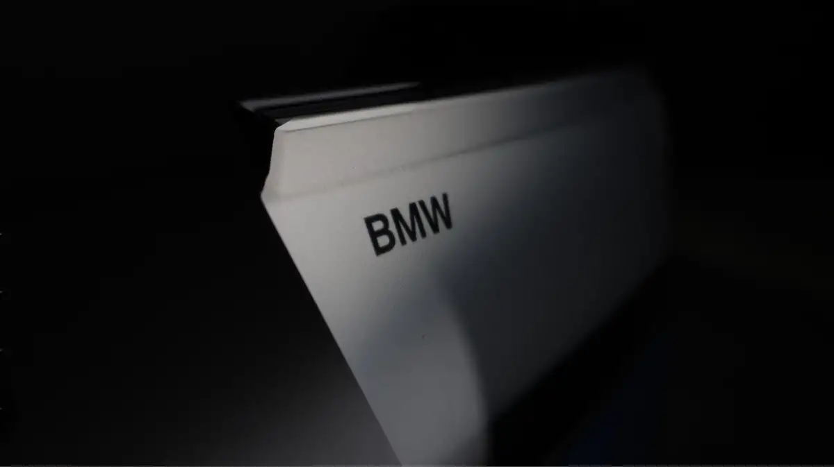 2022-bmw-ix-e-xdrive-40-m-sport-edition-big-24
