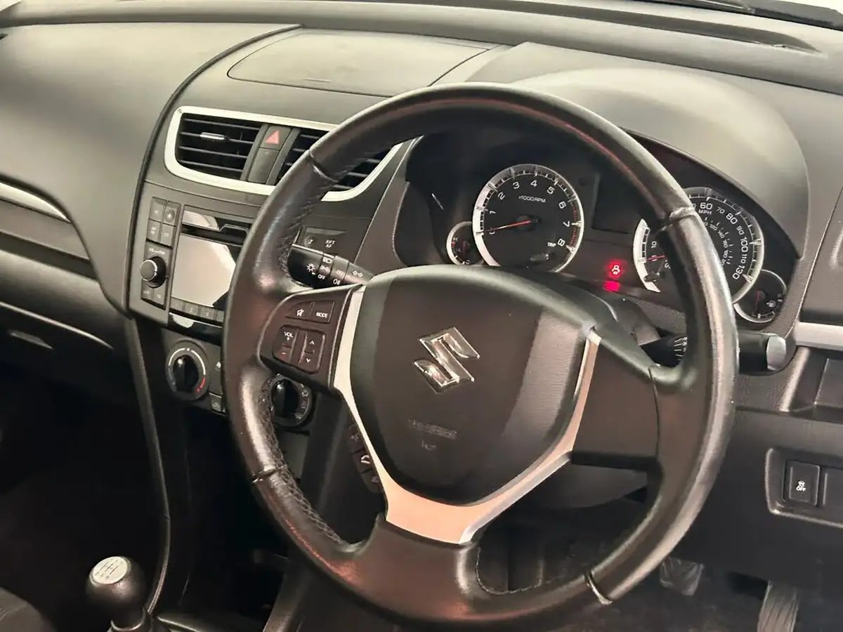 2016-suzuki-swift-12-sz3-4x4-5d-big-18