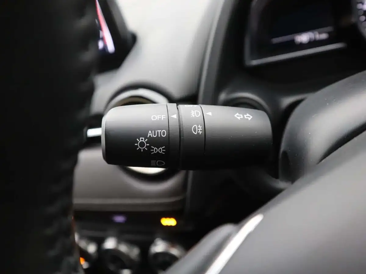 2019-mazda-mazda2-15-gt-sport-nav-115ps-big-33
