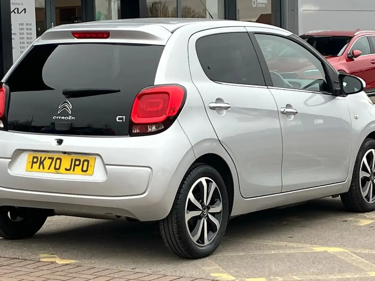 2020-citroen-c1-10-vti-flair-ss-5d-big-35