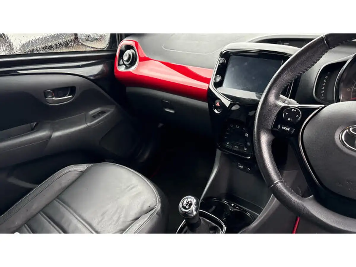 2021-toyota-aygo-10-vvt-i-x-clusiv-big-13
