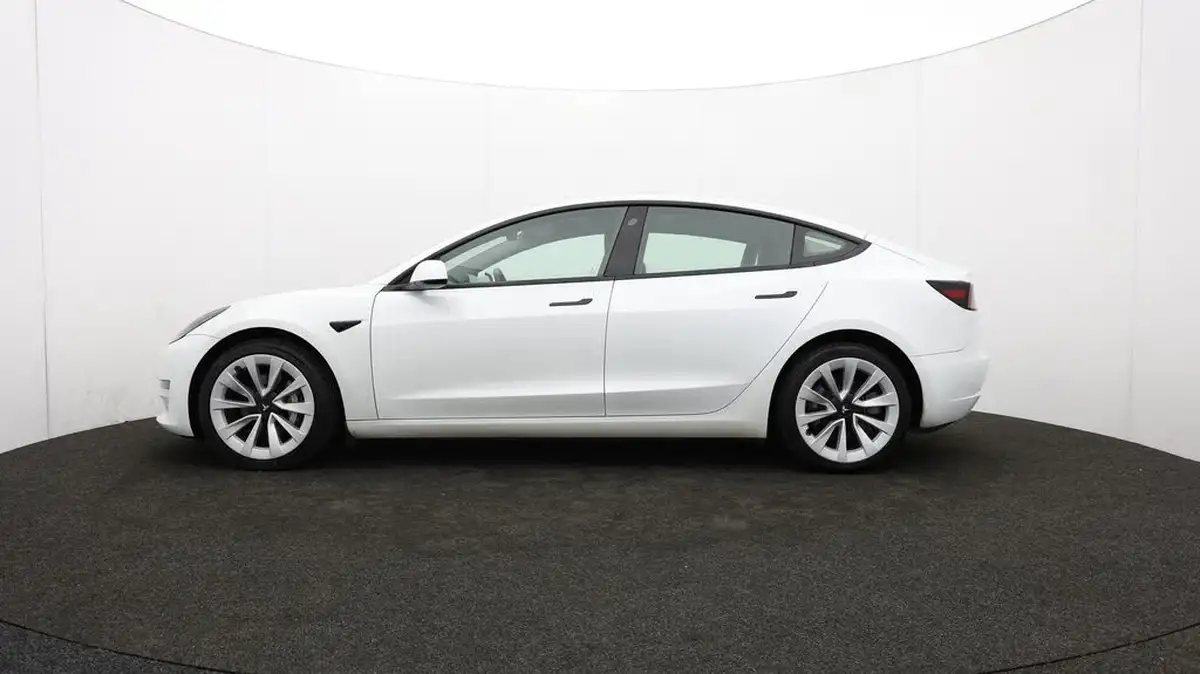 2021-tesla-model-3-e-long-range-4x4-big-72