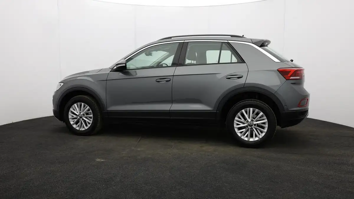 2023-volkswagen-t-roc-10-tsi-life-big-69