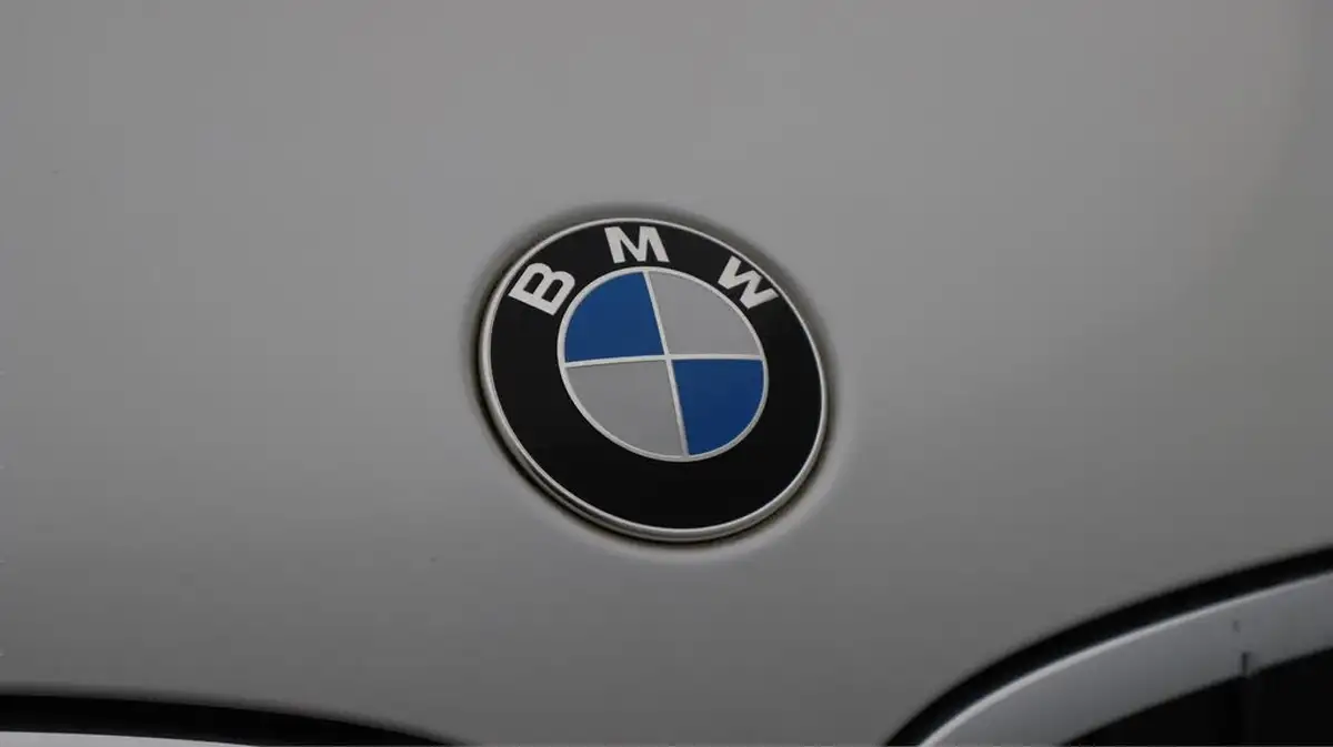 2019-bmw-x1-20-sdrive20i-m-sport-big-23