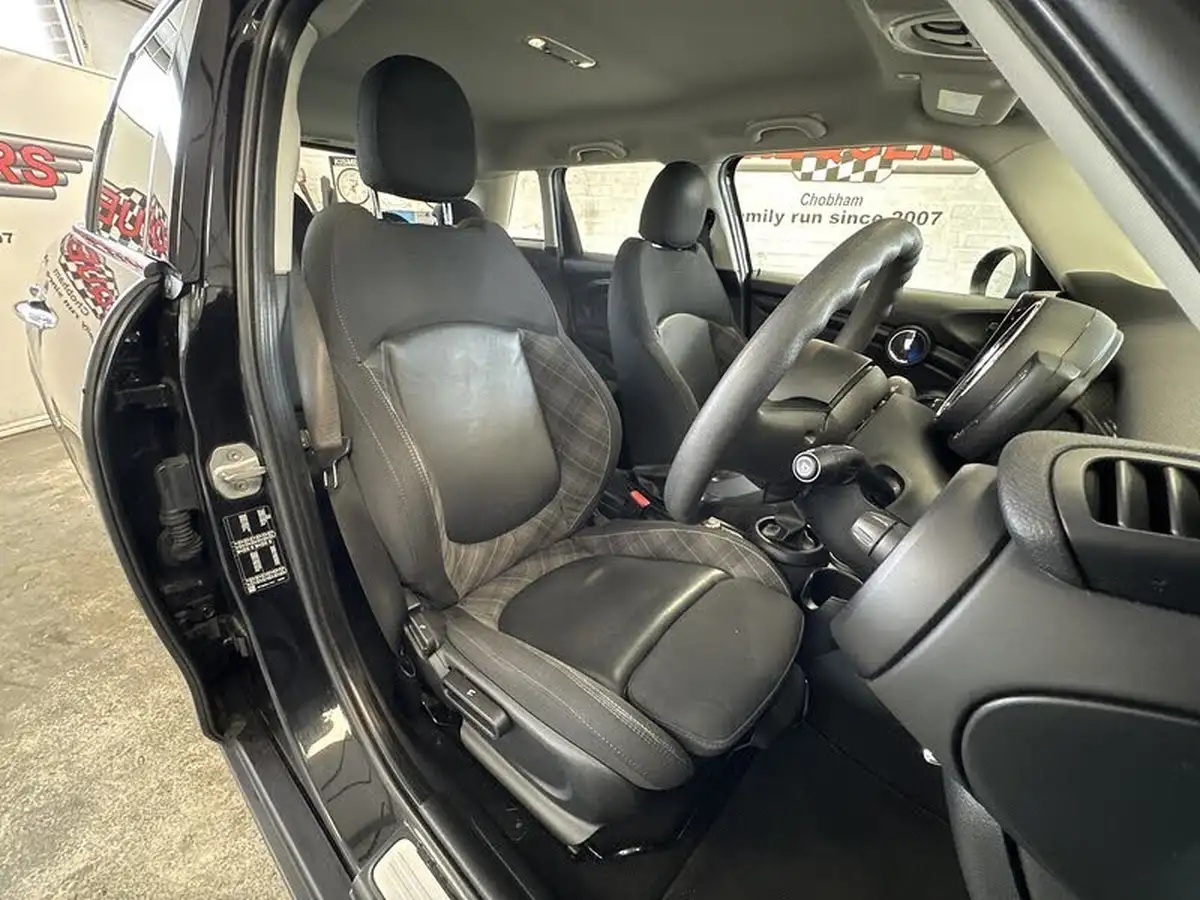 2018-mini-cooper-15-cooper-series-ii-ss-hatchback-5d-big-11
