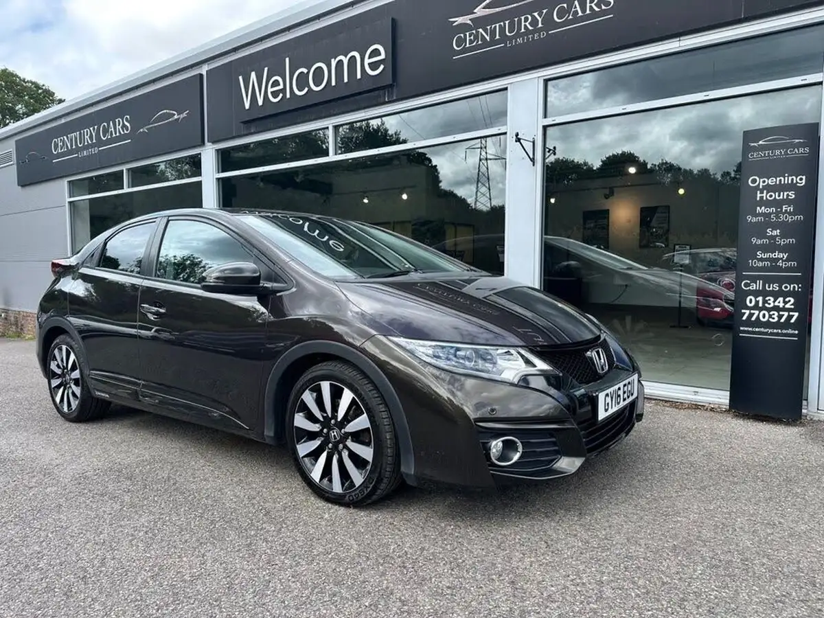 2016-honda-civic-18-i-vtec-se-plus-navi-hatchback-auto-big-2