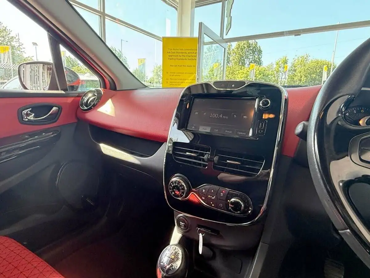 2013-renault-clio-09-dynamique-s-big-14
