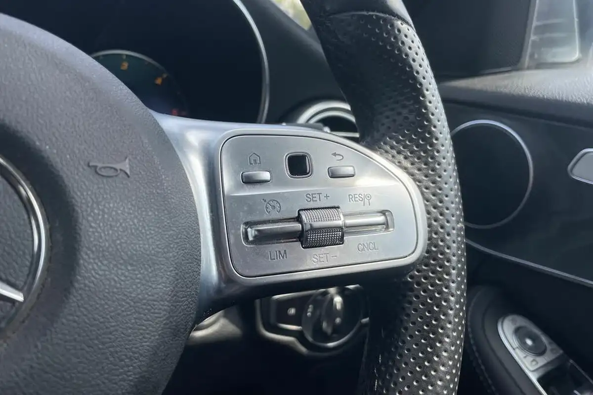 2020-mercedes-benz-c-class-20d-c300d-amg-line-edition-244ps-premium-saloon-4d-big-25