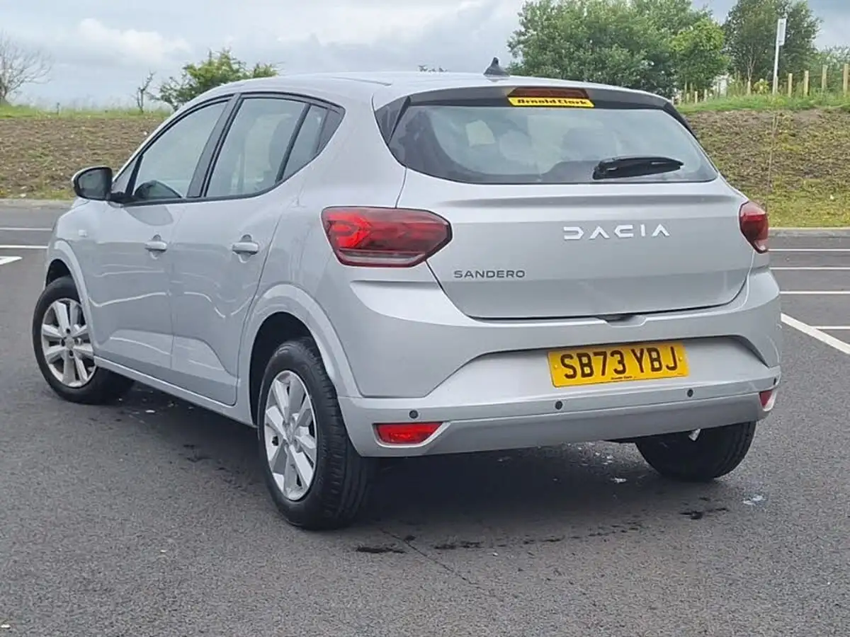 2023-dacia-sandero-10-tce-expression-90bhp-big-1