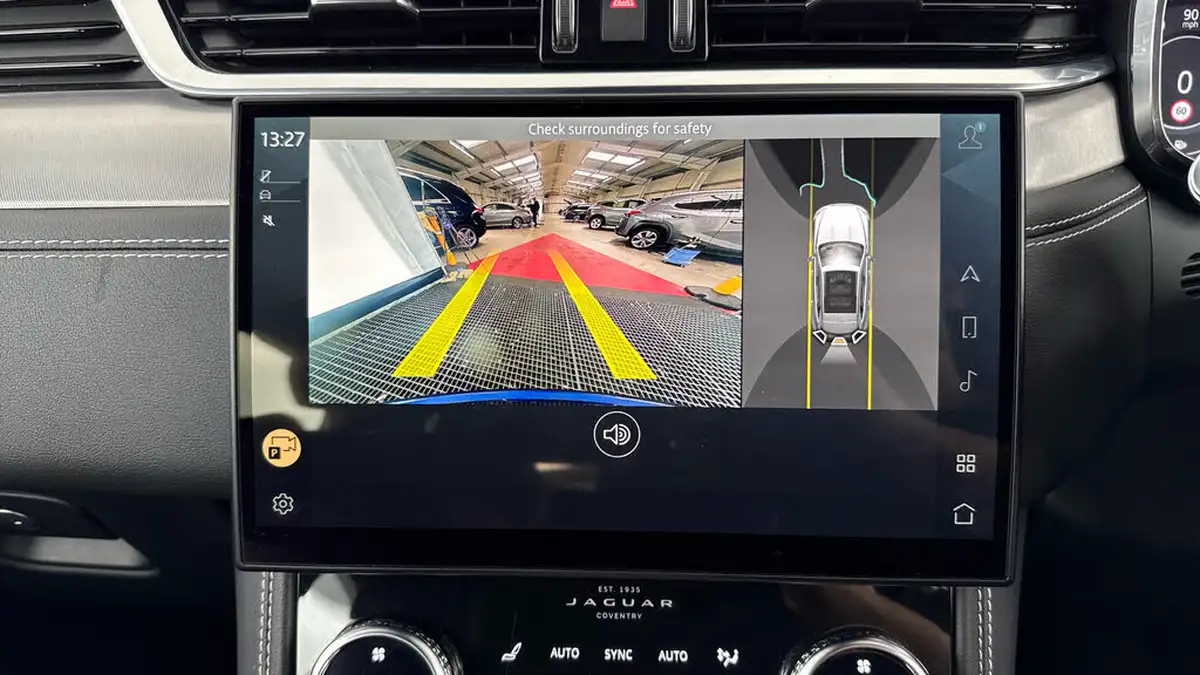 2022-jaguar-f-pace-20-p400e-r-dynamic-s-big-16