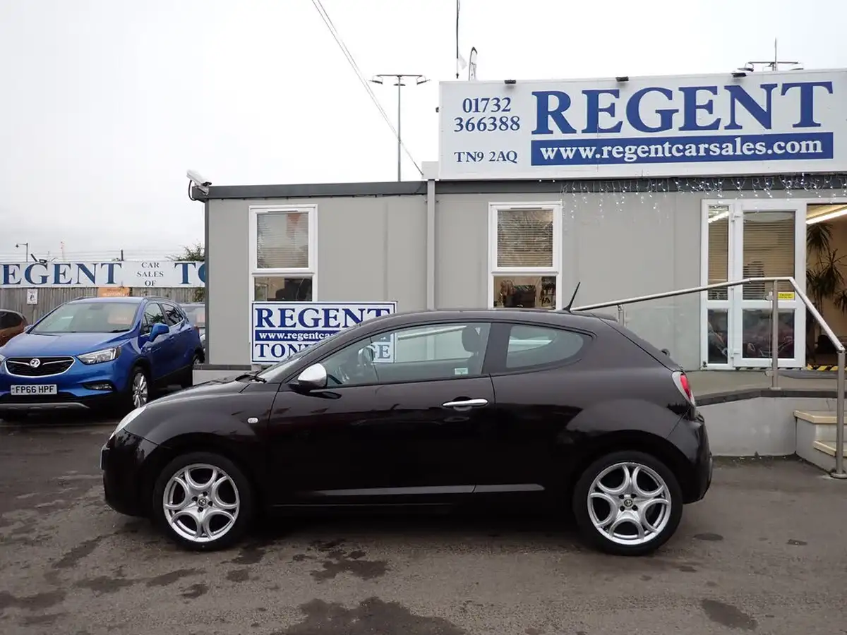 2009-alfa-romeo-mito-14-turismo-16v-big-4