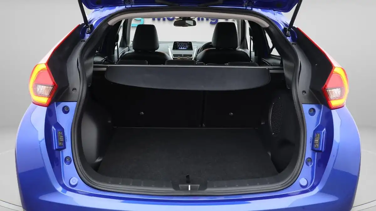 2019-mitsubishi-eclipse-cross-15-exceed-big-17
