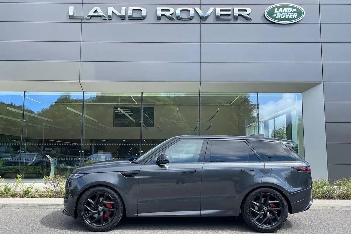 2025-land-rover-range-rover-sport-30-d250-edition-big-7